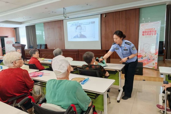 刑警.jpg